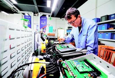 自主研發(fā) 驅(qū)動電子軟硬件產(chǎn)品出口增長四倍的創(chuàng)新引擎